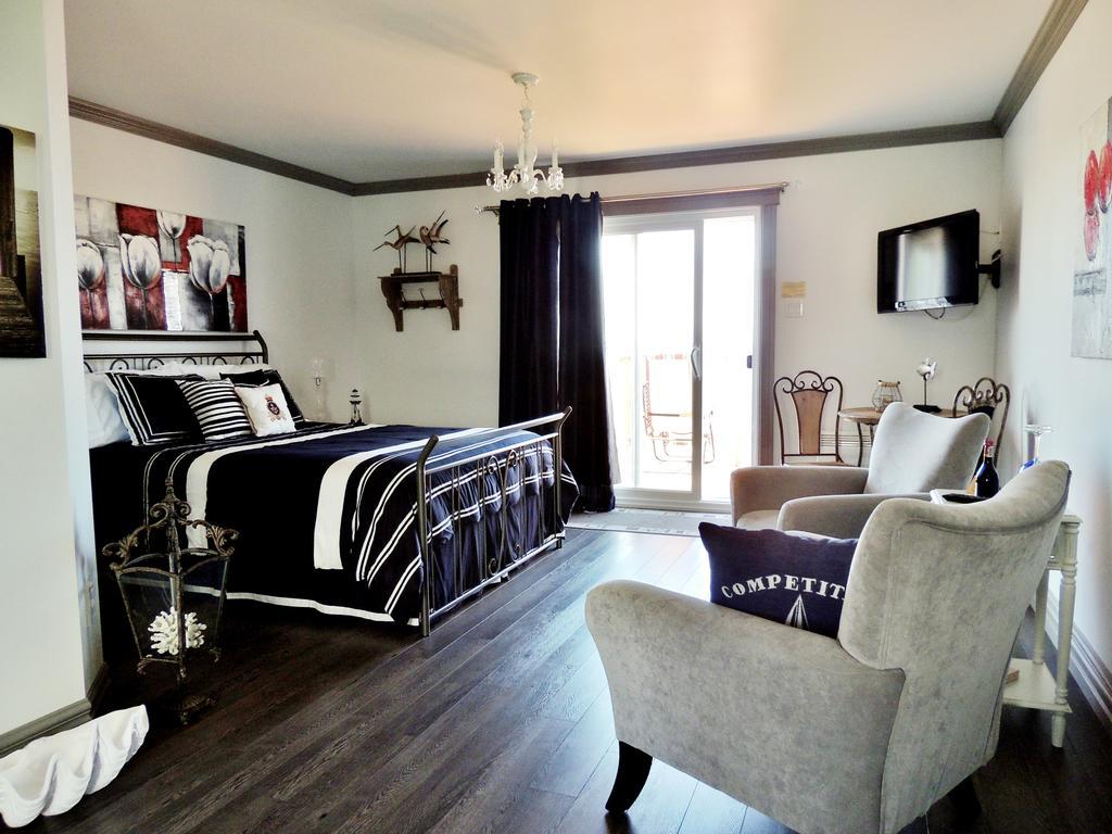 Auberge Du Vieux Faubourg Sainte Anne des Monts Номер фото
